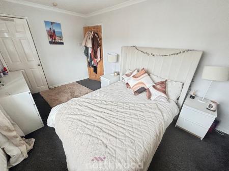 2 bedroom Semi-detached house for sale in Coronation Road, Stainforth, Doncaster, DN7