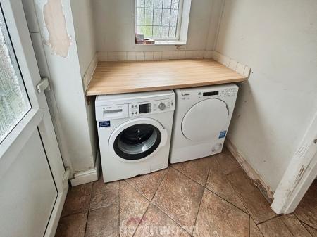 2 bedroom Semi-detached house for sale in Coronation Road, Stainforth, Doncaster, DN7