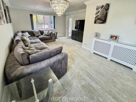 7 bedroom Detached house for sale in Doncaster Road, Hatfield, Doncaster, DN7