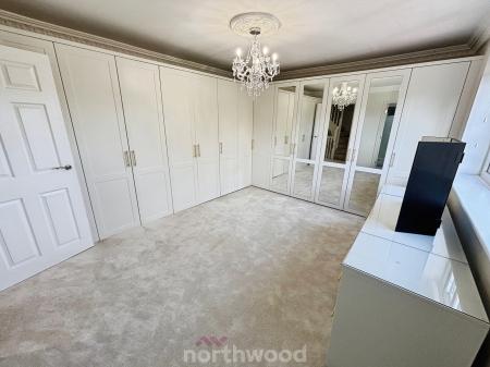 7 bedroom Detached house for sale in Doncaster Road, Hatfield, Doncaster, DN7