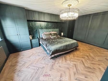 7 bedroom Detached house for sale in Doncaster Road, Hatfield, Doncaster, DN7