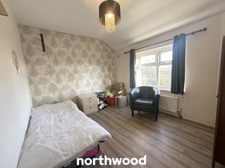 3 bedroom Semi-detached house for sale in East Lane, Doncaster, Doncaster, DN7