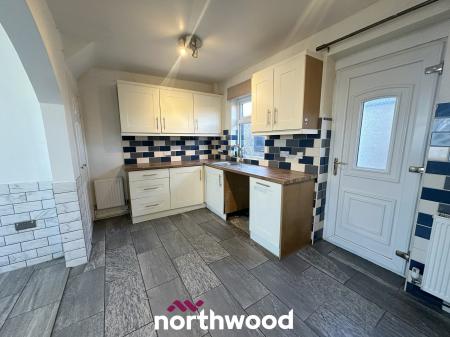 3 bedroom Semi-detached house for sale in East Lane, Doncaster, Doncaster, DN7