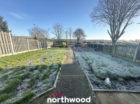 3 bedroom Semi-detached house for sale in East Lane, Doncaster, Doncaster, DN7