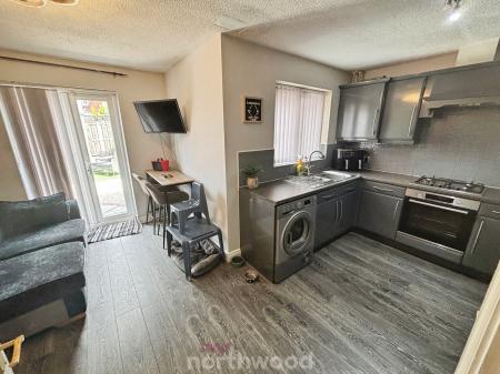 3 bedroom Semi-detached house for sale in Fountains Close, Kirk Sandall, Doncaster, DN3