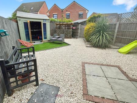 3 bedroom Semi-detached house for sale in Fountains Close, Kirk Sandall, Doncaster, DN3