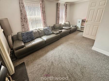 3 bedroom Semi-detached house for sale in Fountains Close, Kirk Sandall, Doncaster, DN3