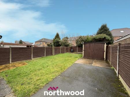 3 bedroom Semi-detached house for sale in Grange Avenue, Hatfield, Doncaster, DN7