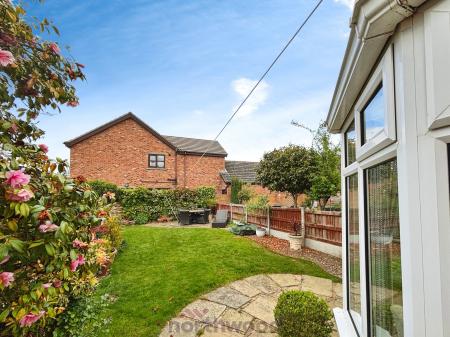 3 bedroom Detached house for sale in Grange Avenue, Hatfield, Doncaster, DN7