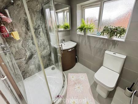 3 bedroom Detached house for sale in Grange Avenue, Hatfield, Doncaster, DN7