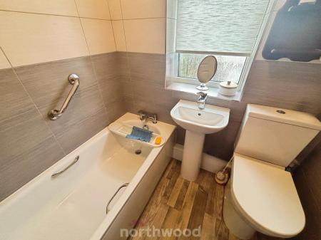 2 bedroom Semi-detached house for sale in High Street, Dunsville, Doncaster, DN7