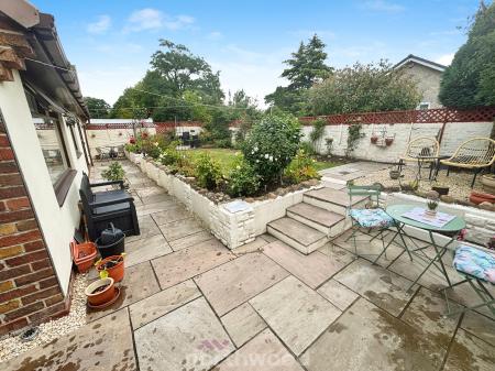 3 bedroom Bungalow for sale in Lings Lane, Hatfield, Doncaster, DN7