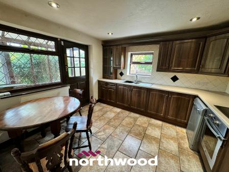 3 bedroom Detached house for sale in Main Street, Fishlake, Doncaster, DN7