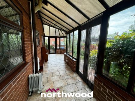 3 bedroom Detached house for sale in Main Street, Fishlake, Doncaster, DN7