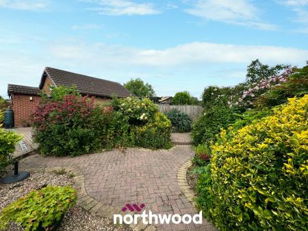 3 bedroom Detached house for sale in Main Street, Fishlake, Doncaster, DN7