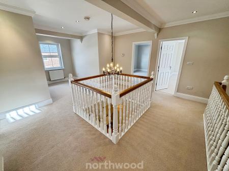 6 bedroom Detached house for sale in Main Street, Hatfield Woodhouse, Doncaster, DN7