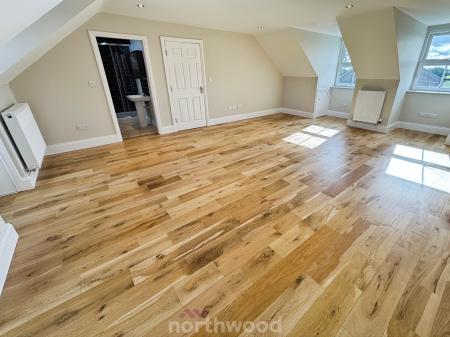 6 bedroom Detached house for sale in Main Street, Hatfield Woodhouse, Doncaster, DN7