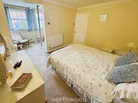 2 bedroom Bungalow for sale in Millard Avenue, Hatfield, Doncaster, DN7