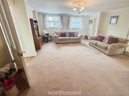 2 bedroom Bungalow for sale in Millard Avenue, Hatfield, Doncaster, DN7
