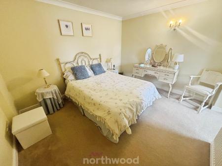 2 bedroom Bungalow for sale in Millard Avenue, Hatfield, Doncaster, DN7