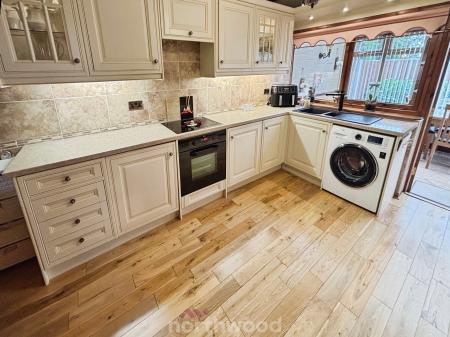 3 bedroom Semi-detached house for sale in Millard Avenue, Hatfield, Doncaster, DN7