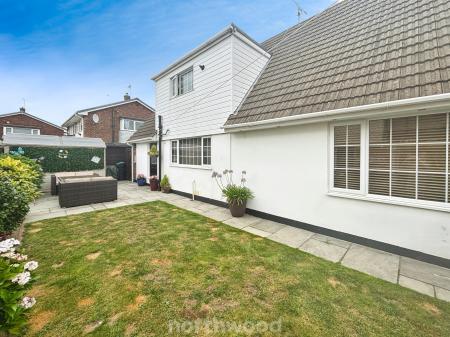 3 bedroom Detached house for sale in Millard Avenue, Hatfield, Doncaster, DN7