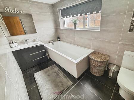 3 bedroom Detached house for sale in Millard Avenue, Hatfield, Doncaster, DN7