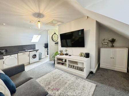 2 bedroom Maisonette for sale in Paddock Way, Hatfield, Doncaster, DN7