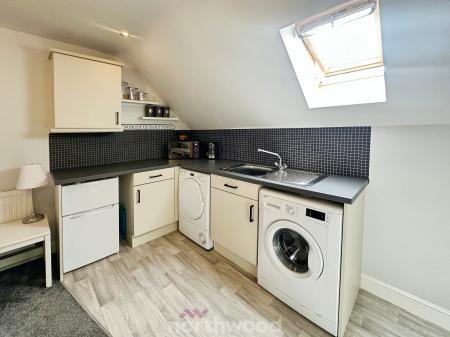 2 bedroom Maisonette for sale in Paddock Way, Hatfield, Doncaster, DN7