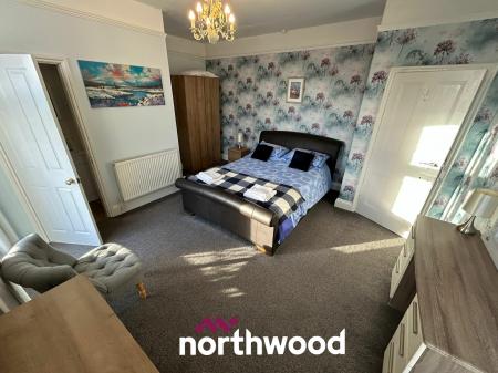 4 bedroom Semi-detached house for sale in Prospect Hill, Whitby, North Yorkshire, YO21