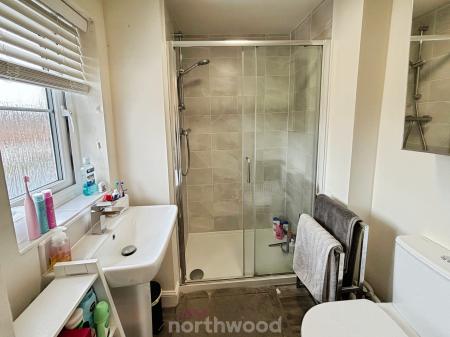 3 bedroom Semi-detached house for sale in Saxon Avenue, Doncaster, Doncaster, DN7