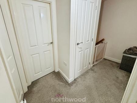 3 bedroom Semi-detached house for sale in Saxon Avenue, Doncaster, Doncaster, DN7