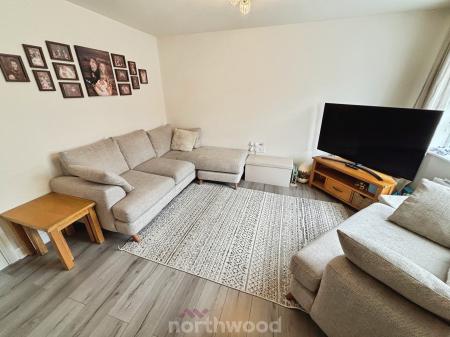 3 bedroom Semi-detached house for sale in Saxon Avenue, Doncaster, Doncaster, DN7