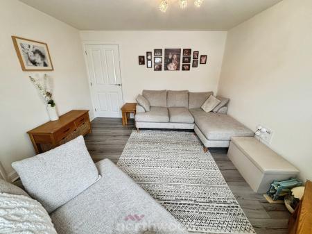 3 bedroom Semi-detached house for sale in Saxon Avenue, Doncaster, Doncaster, DN7