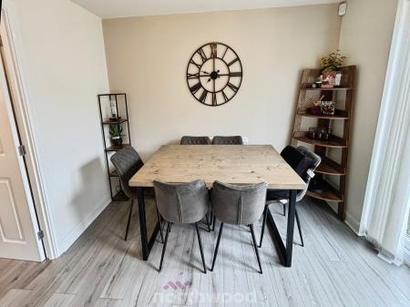 3 bedroom Semi-detached house for sale in Saxon Avenue, Doncaster, Doncaster, DN7