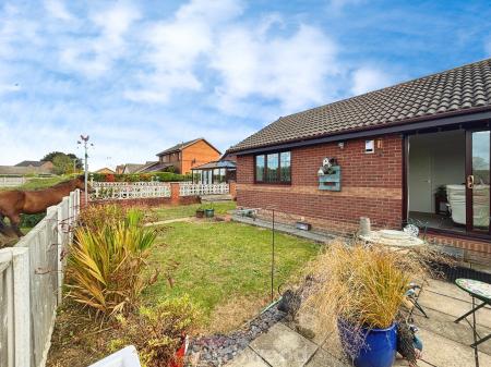2 bedroom Bungalow for sale in St Marys Drive, Dunsville, Doncaster, DN7