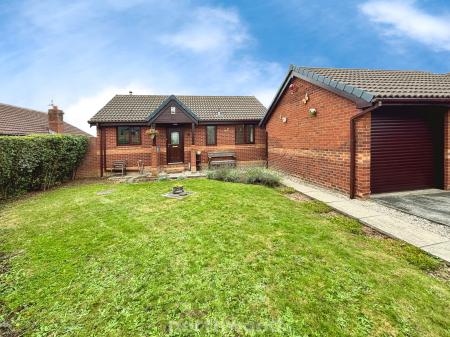 2 bedroom Bungalow for sale in St Marys Drive, Dunsville, Doncaster, DN7