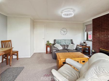 2 bedroom Bungalow for sale in St Marys Drive, Dunsville, Doncaster, DN7