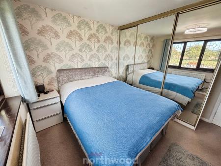 2 bedroom Bungalow for sale in St Marys Drive, Dunsville, Doncaster, DN7