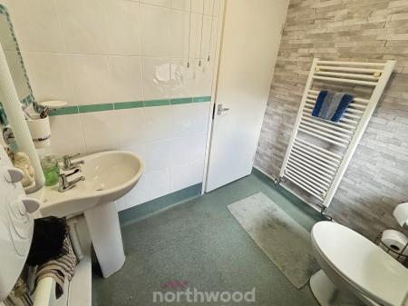 2 bedroom Bungalow for sale in St Marys Drive, Dunsville, Doncaster, DN7