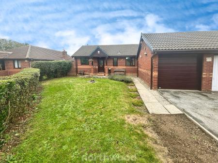 2 bedroom Bungalow for sale in St Marys Drive, Dunsville, Doncaster, DN7