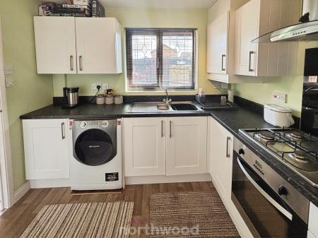 2 bedroom Bungalow for sale in St Marys Drive, Dunsville, Doncaster, DN7