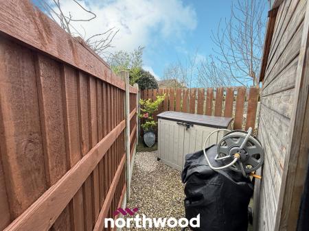3 bedroom Semi-detached house for sale in Victoria Avenue, Hatfield, Doncaster, DN7