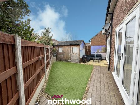 3 bedroom Semi-detached house for sale in Victoria Avenue, Hatfield, Doncaster, DN7