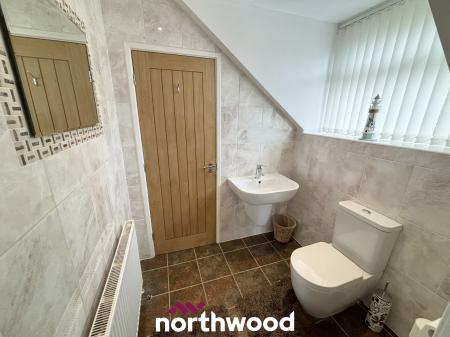 3 bedroom Semi-detached house for sale in Victoria Avenue, Hatfield, Doncaster, DN7