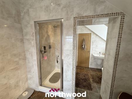 3 bedroom Semi-detached house for sale in Victoria Avenue, Hatfield, Doncaster, DN7