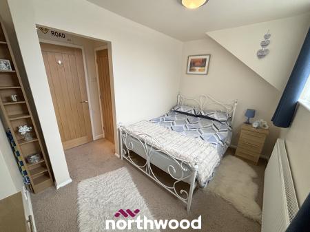 3 bedroom Semi-detached house for sale in Victoria Avenue, Hatfield, Doncaster, DN7