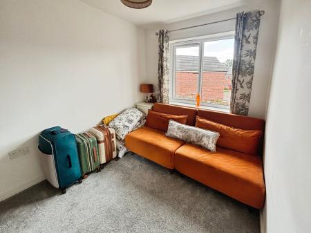 3 bedroom Semi-detached house for sale in Viking Way, Hatfield, Doncaster, DN7