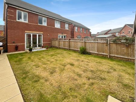 3 bedroom Semi-detached house for sale in Viking Way, Hatfield, Doncaster, DN7