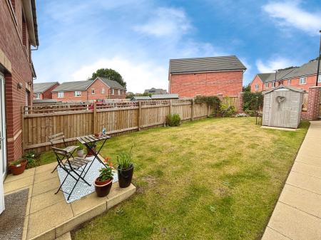 3 bedroom Semi-detached house for sale in Viking Way, Hatfield, Doncaster, DN7